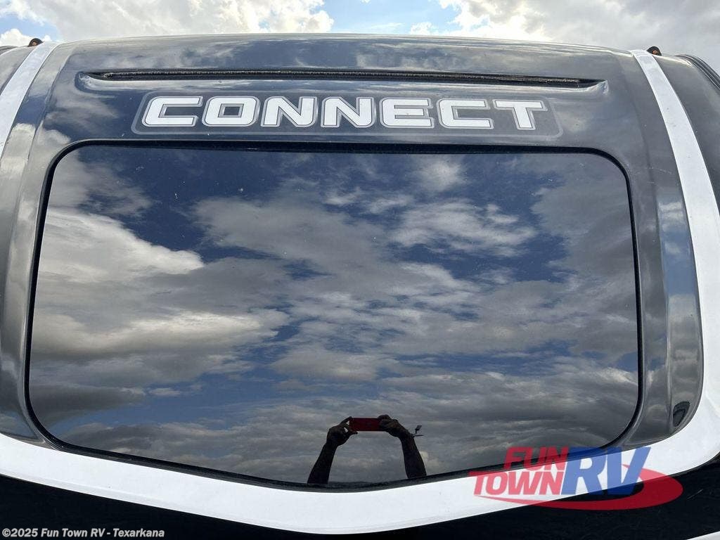 Contact us now about this 2025 K-Z Connect C282FKK! 2025 Connect C282FKK by K-Z from Fun Town RV - Texarkana in Texarkana, Arkansas
