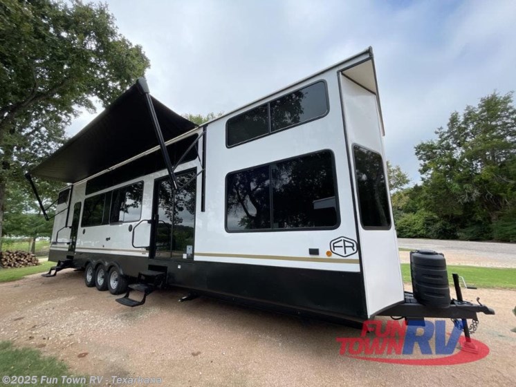 Email now about this 2025 Forest River Wildwood Grand Lodge 44VIEW! New 2025 Forest River Wildwood Grand Lodge 44VIEW available in Texarkana, Arkansas