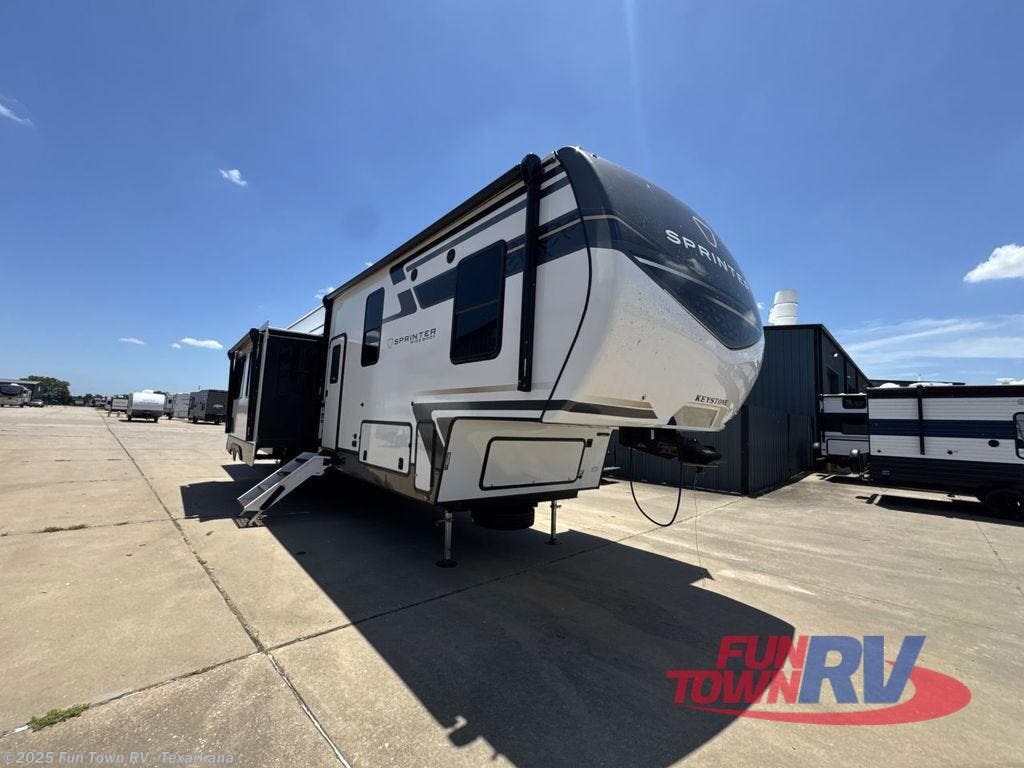 Email now about this 2026 Keystone Sprinter 3920DSL! New 2026 Keystone Sprinter 3920DSL available in Texarkana, Arkansas