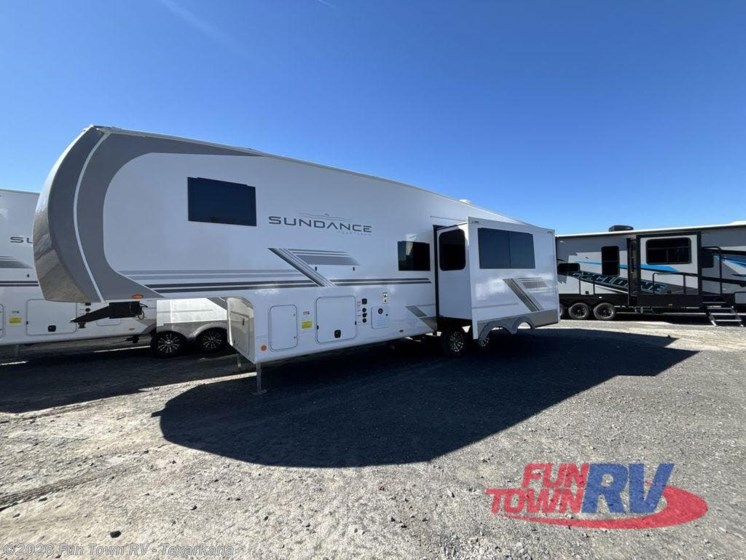 Email now about this 2026 Heartland Sundance 28DB! New 2026 Heartland Sundance 28DB available in Texarkana, Arkansas