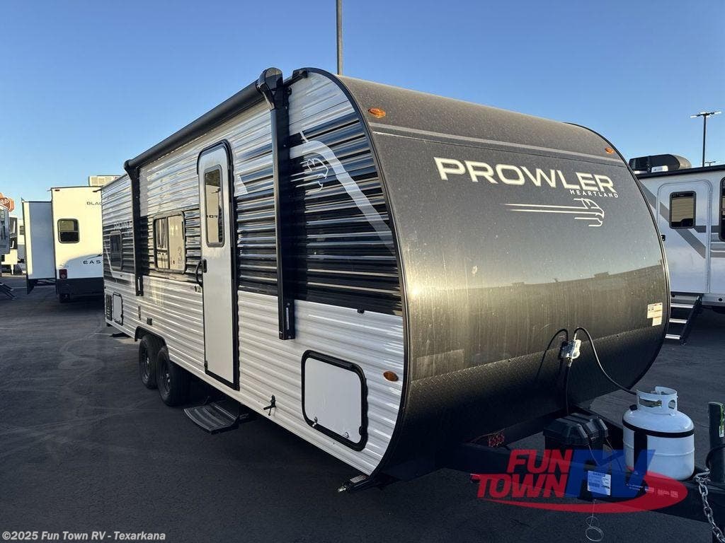 Email now about this 2026 Heartland Prowler 2500BH! New 2026 Heartland Prowler 2500BH available in Texarkana, Arkansas