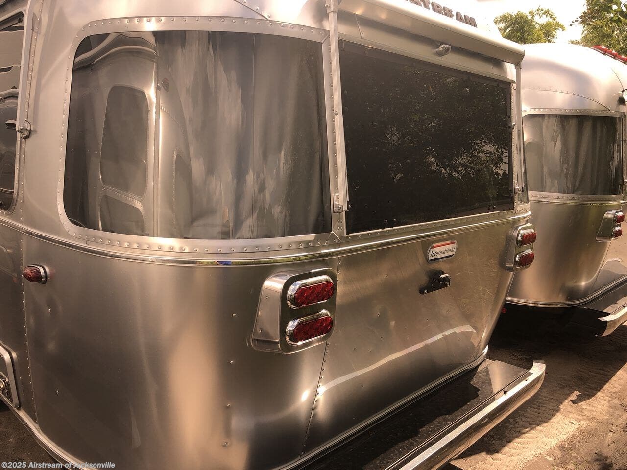 Email now about this 2026 Airstream International 27FB Twin! New 2026 Airstream International 27FB Twin available in Jacksonville, Florida