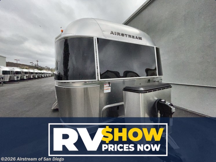 Email now about this 2025 Airstream Flying Cloud 30FB Bunk! New 2025 Airstream Flying Cloud 30FB Bunk available in San Diego, California