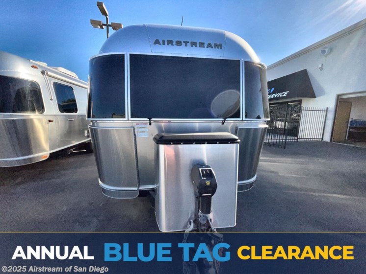 Email now about this 2017 Airstream Flying Cloud 20! Used 2017 Airstream Flying Cloud 20 available in San Diego, California