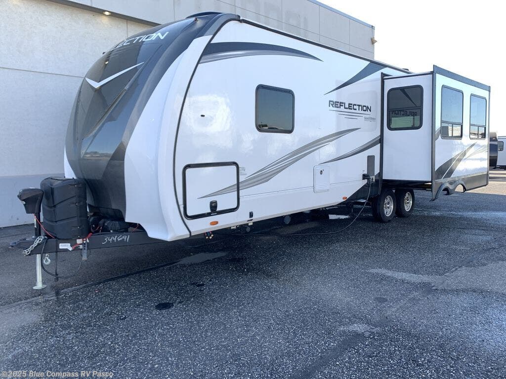 Used 2023 Grand Design Reflection 297RSTS available in Pasco, Washington