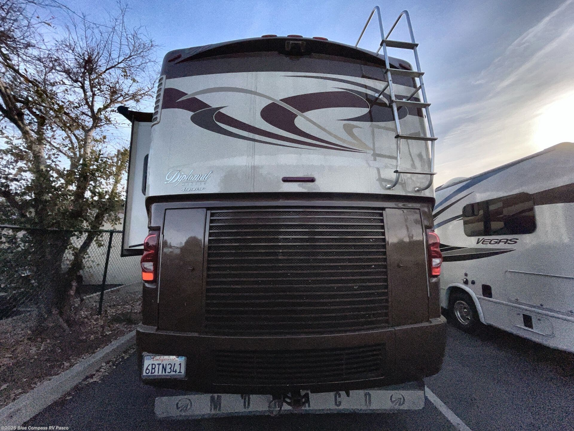 Used 2008 Monaco RV Diplomat 40 PDQ available in Pasco, Washington