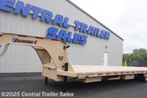 2024 Diamond C FMAX 38ft Gooseneck Deckover