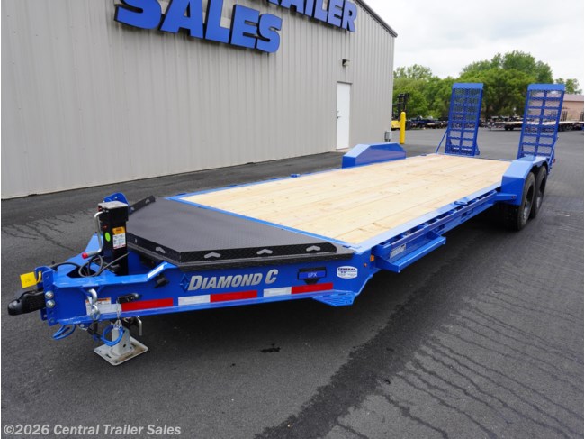 2025 Diamond C LPX 207 24ft Equipment Trailer