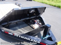 New 2026 PJ Trailers EV 20ft Equipment Trailer available in Jordan, Minnesota