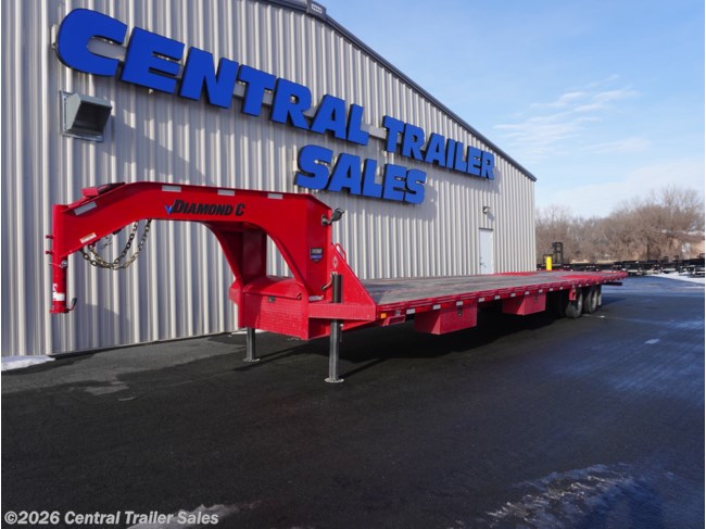 2025 Diamond C FMAX 40' Gooseneck 25.9K GVWR