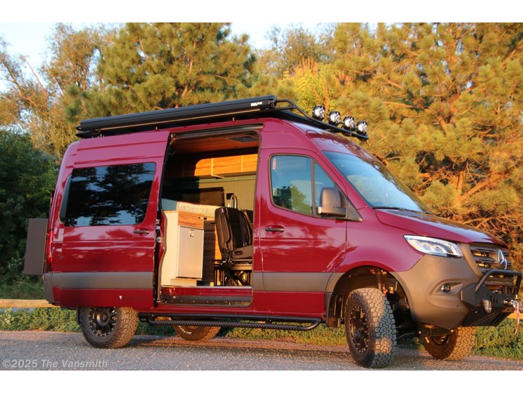 Email now about this 2025 The Vansmith Family ! New 2025 The Vansmith Family available in Boulder, Colorado