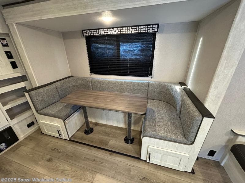 Email now about this 2024 Shasta Shasta 25RB TRAVEL TRAILER Base! New 2024 Shasta Shasta 25RB TRAVEL TRAILER Base available in Canterbury, Connecticut