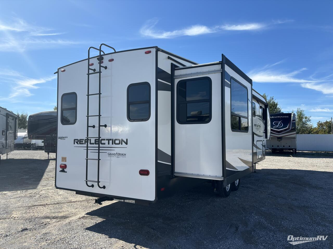 Call now about this 2022 Grand Design Reflection 341RDS! 2022 Grand Design Reflection 341RDS - Used Fifth Wheel For Sale by Optimum RV - Oklahoma City in Moore, Oklahoma features Awning, Slideout