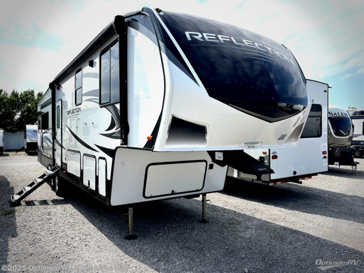 Email now about this 2022 Grand Design Reflection 31MB! Used 2022 Grand Design Reflection 31MB available in Moore, Oklahoma