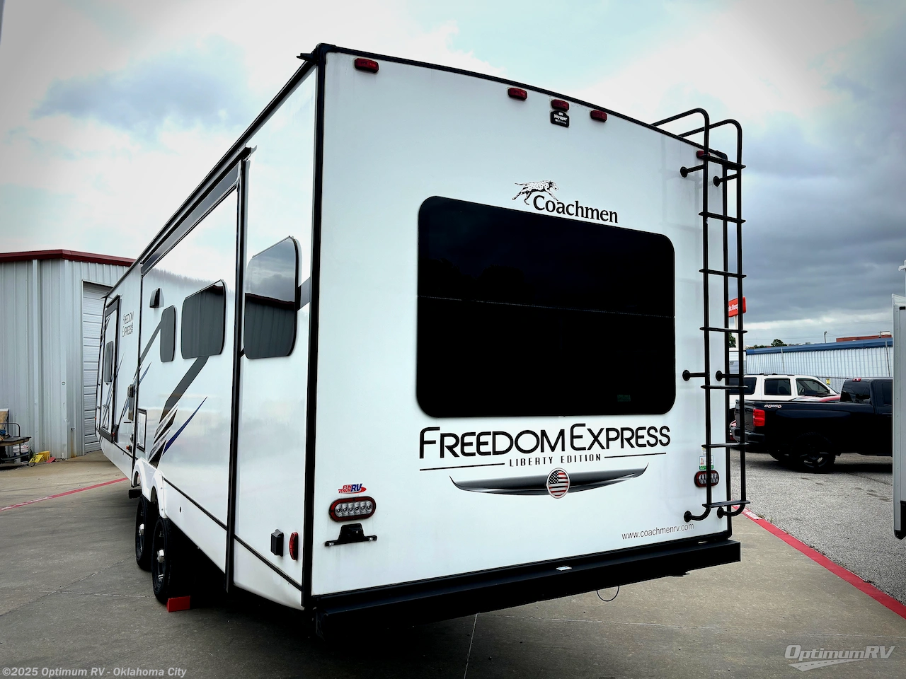 Contact us now about this 2023 Coachmen Freedom Express Liberty Edition 324RLDSLE! 2023 Freedom Express Liberty Edition 324RLDSLE by Coachmen from Optimum RV - Oklahoma City in Moore, Oklahoma