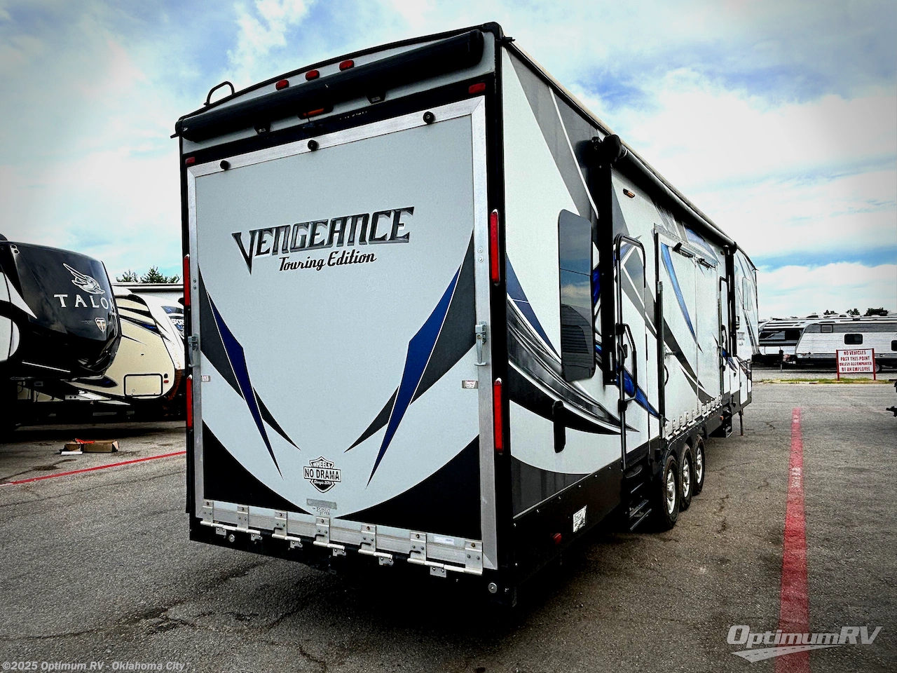 Call now about this 2016 Forest River Vengeance Touring Edition 40D12! 2016 Forest River Vengeance Touring Edition 40D12 - Used Fifth Wheel For Sale by Optimum RV - Oklahoma City in Moore, Oklahoma features Slideout