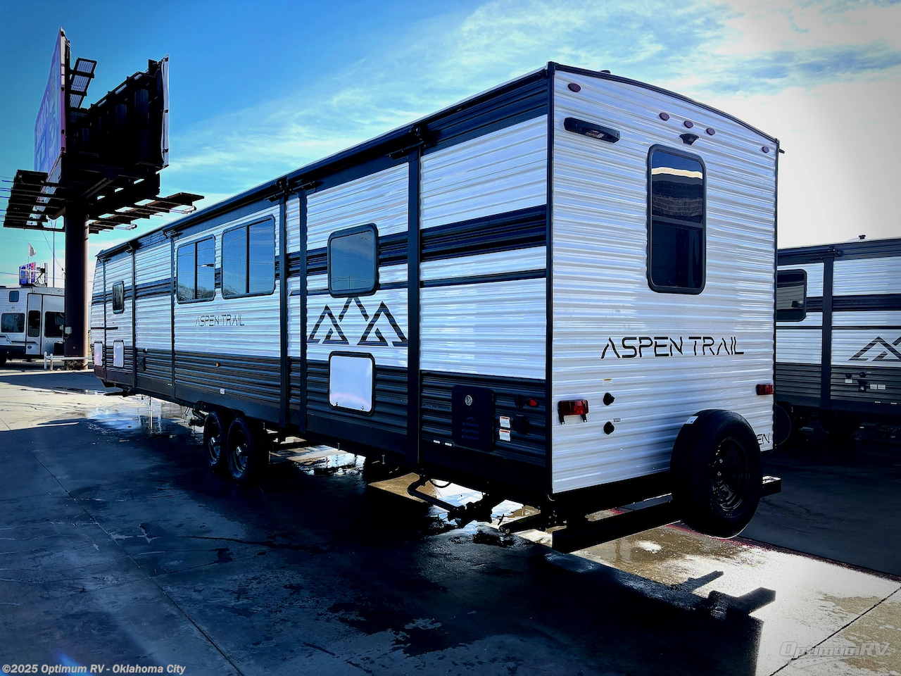 Contact us now about this 2026 Dutchmen Aspen Trail 38DS! 2026 Aspen Trail 38DS by Dutchmen from Optimum RV - Oklahoma City in Moore, Oklahoma