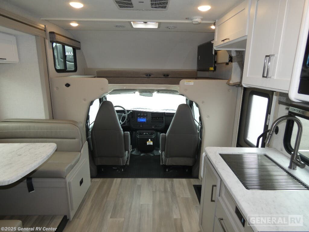 New 2026 Thor Motor Coach Pasadena SZ25 available in Salisbury, North Carolina