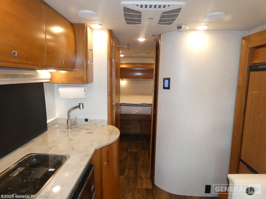Call now about this 2019 Tiffin Wayfarer 25QW! 2019 Tiffin Wayfarer 25QW - Used Class C For Sale by General RV Center in Salisbury, North Carolina