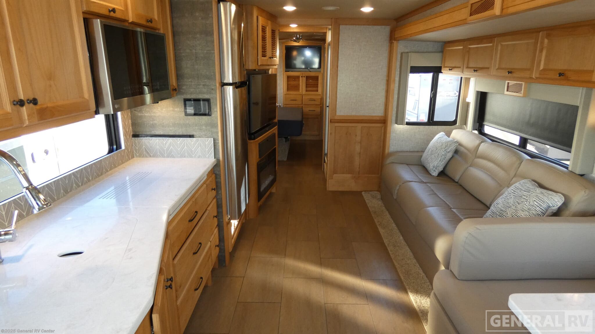 Call now about this 2023 Tiffin Allegro 32SA! 2023 Tiffin Allegro 32SA - Used Class A For Sale by General RV Center in Salisbury, North Carolina