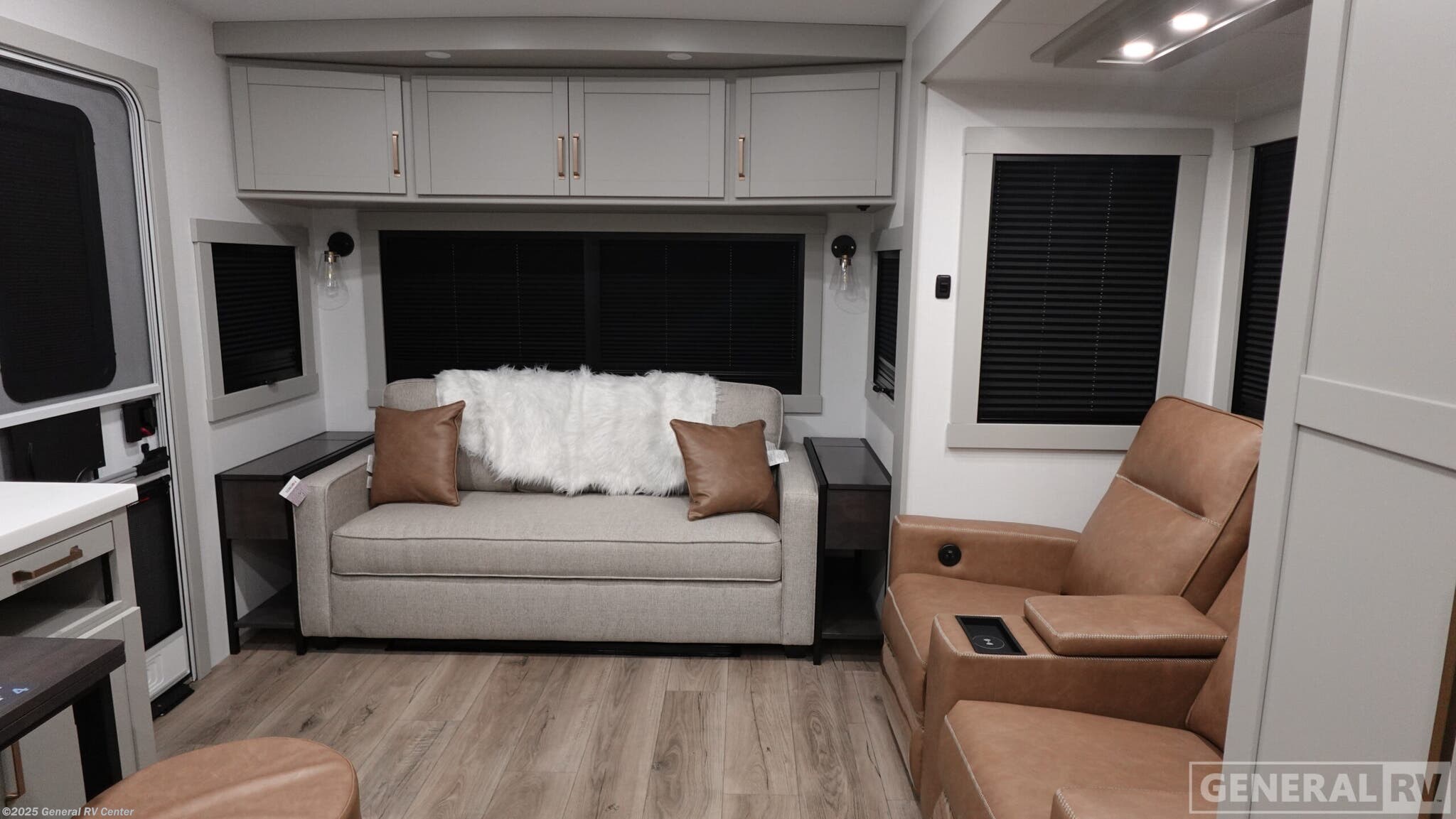 Call now about this 2026 Brinkley RV Model Z 2670! 2026 Brinkley RV Model Z 2670 - New Fifth Wheel For Sale by General RV Center in Salisbury, North Carolina