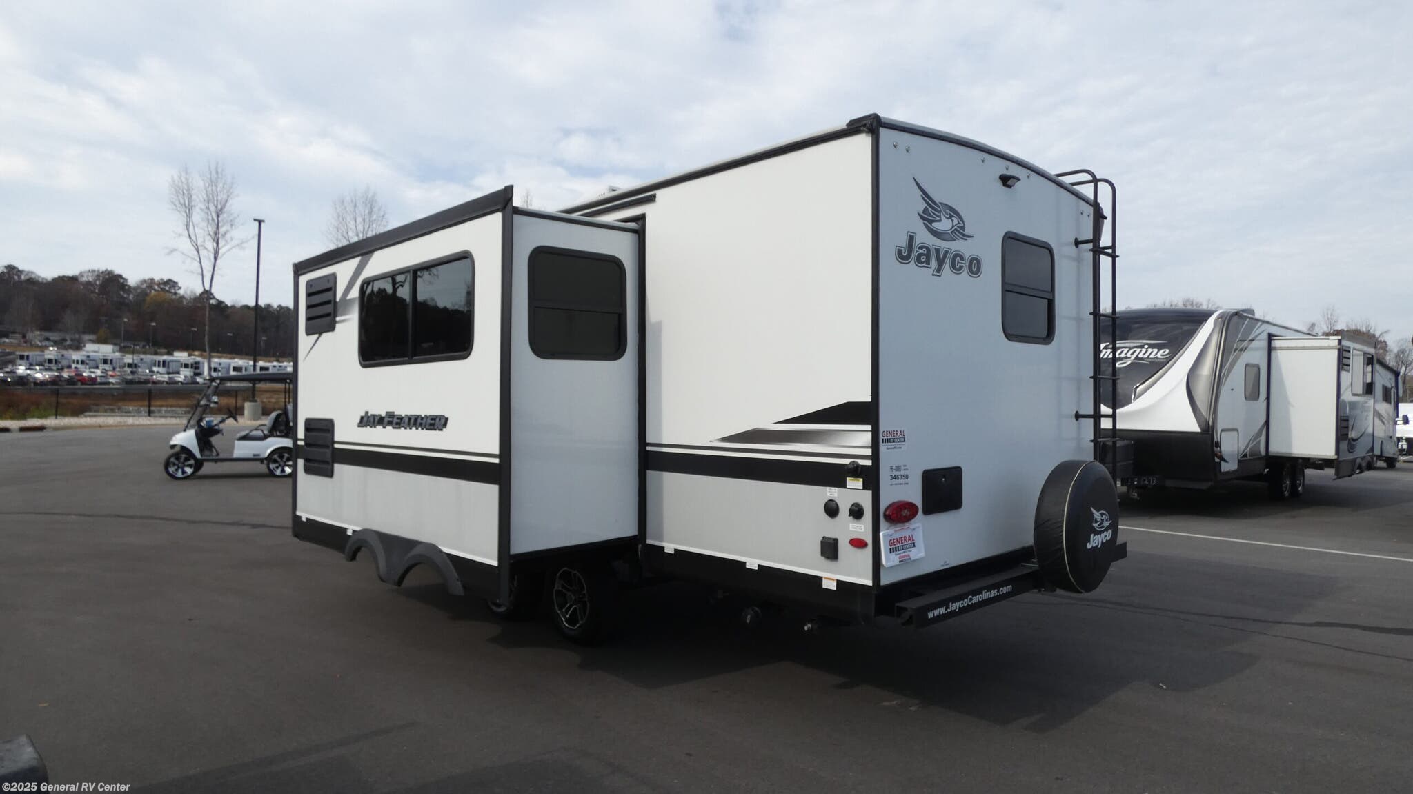 Contact us now about this 2021 Jayco Jay Feather 22RB! 2021 Jay Feather 22RB by Jayco from General RV Center in Salisbury, North Carolina