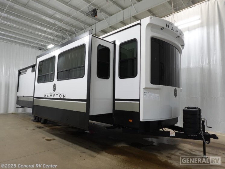 Email now about this 2026 CrossRoads Hampton 372FDB! New 2026 CrossRoads Hampton 372FDB available in Salisbury, North Carolina