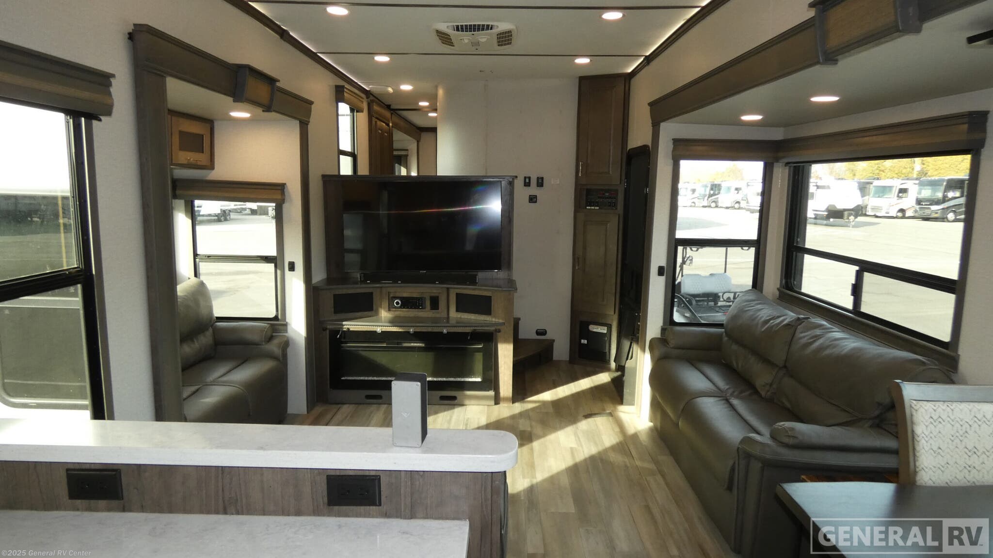 Used 2021 Alliance RV Paradigm 372RK available in Salisbury, North Carolina