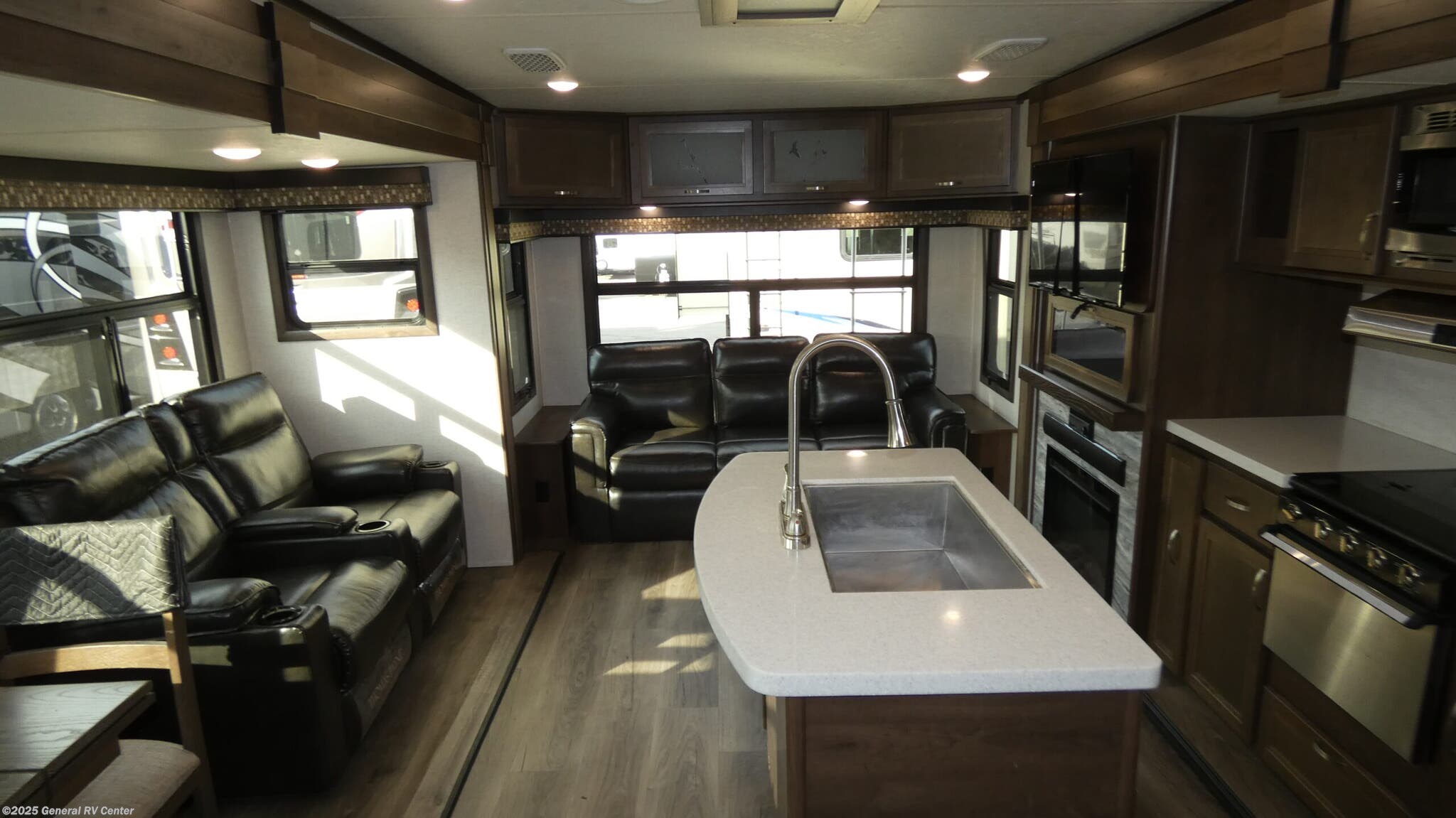 Call now about this 2020 Highland Ridge Open Range 323RLS! 2020 Highland Ridge Open Range 323RLS - Used Travel Trailer For Sale by General RV Center in Salisbury, North Carolina