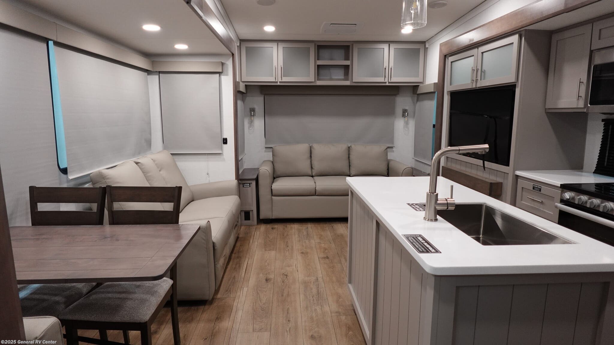 Call now about this 2026 Alliance RV Avenue 32RLS! 2026 Alliance RV Avenue 32RLS - New Fifth Wheel For Sale by General RV Center in Salisbury, North Carolina