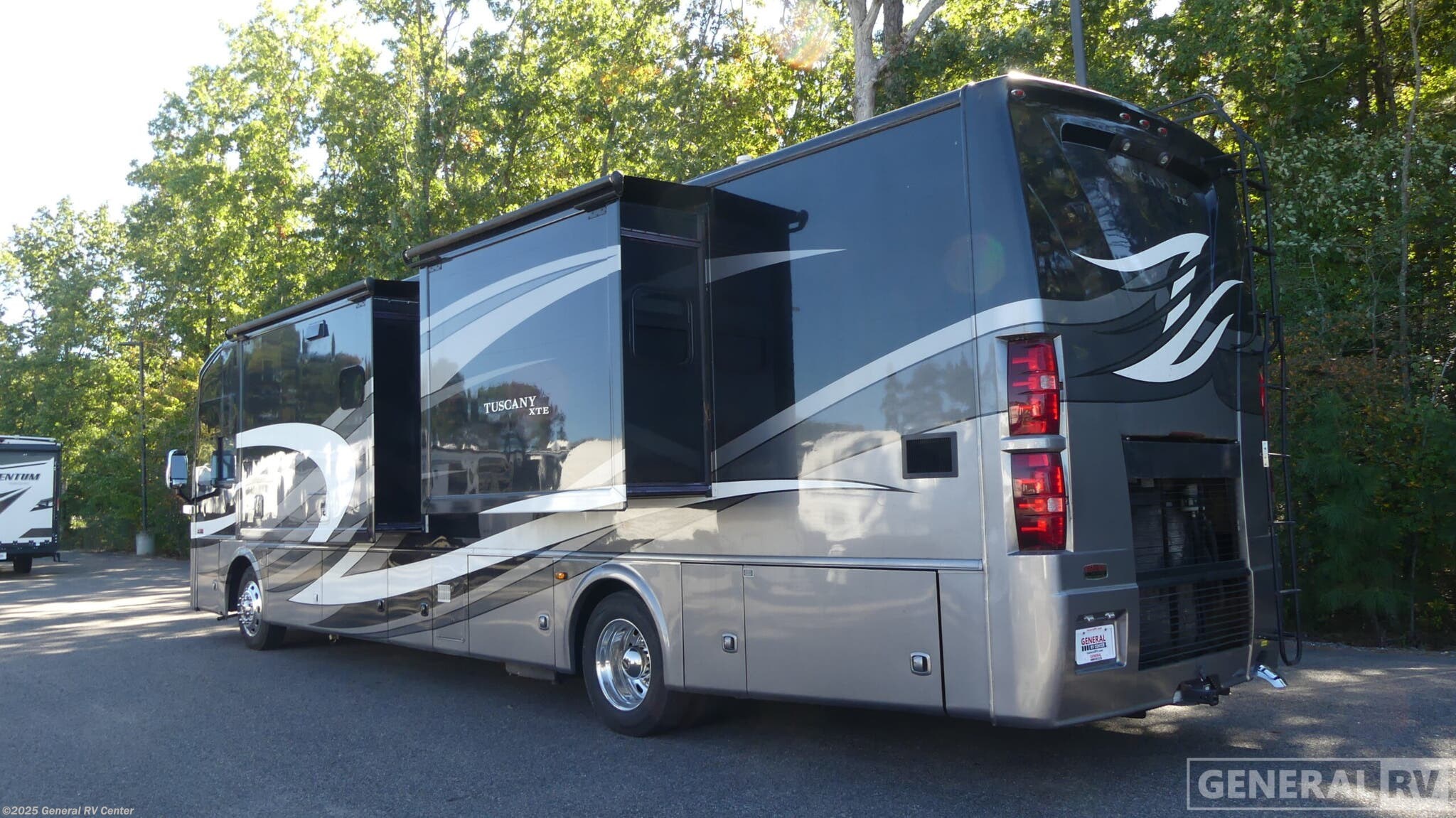 Contact us now about this 2014 Thor Motor Coach Tuscany XTE 40EX! 2014 Tuscany XTE 40EX by Thor Motor Coach from General RV Center in Salisbury, North Carolina