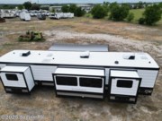 New 2026 Keystone Hideout 38DBD available in Seguin, Texas