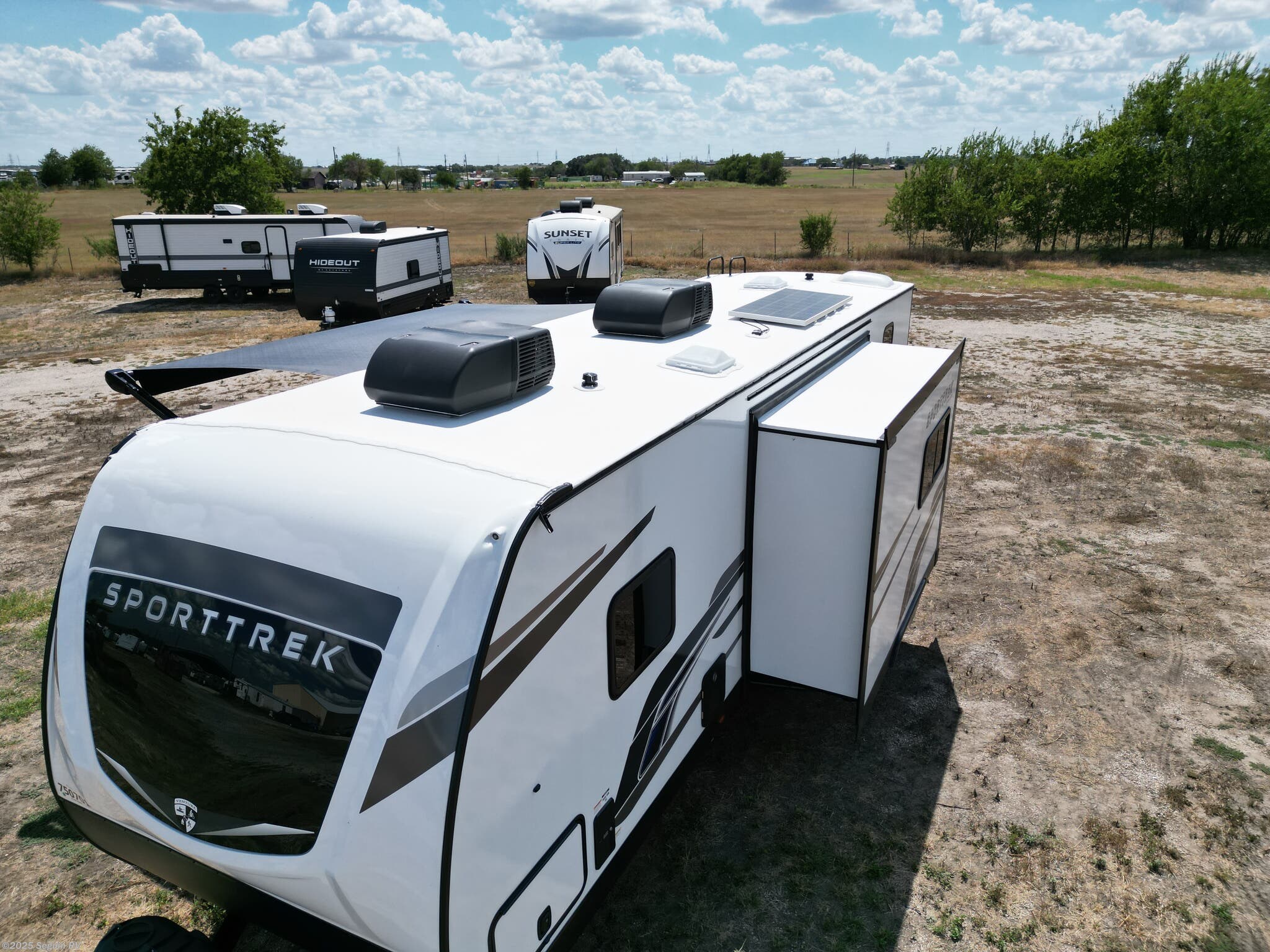 Contact us now about this 2026 Venture RV SportTrek 271VRB! 2026 SportTrek 271VRB by Venture RV from Seguin RV in Seguin, Texas
