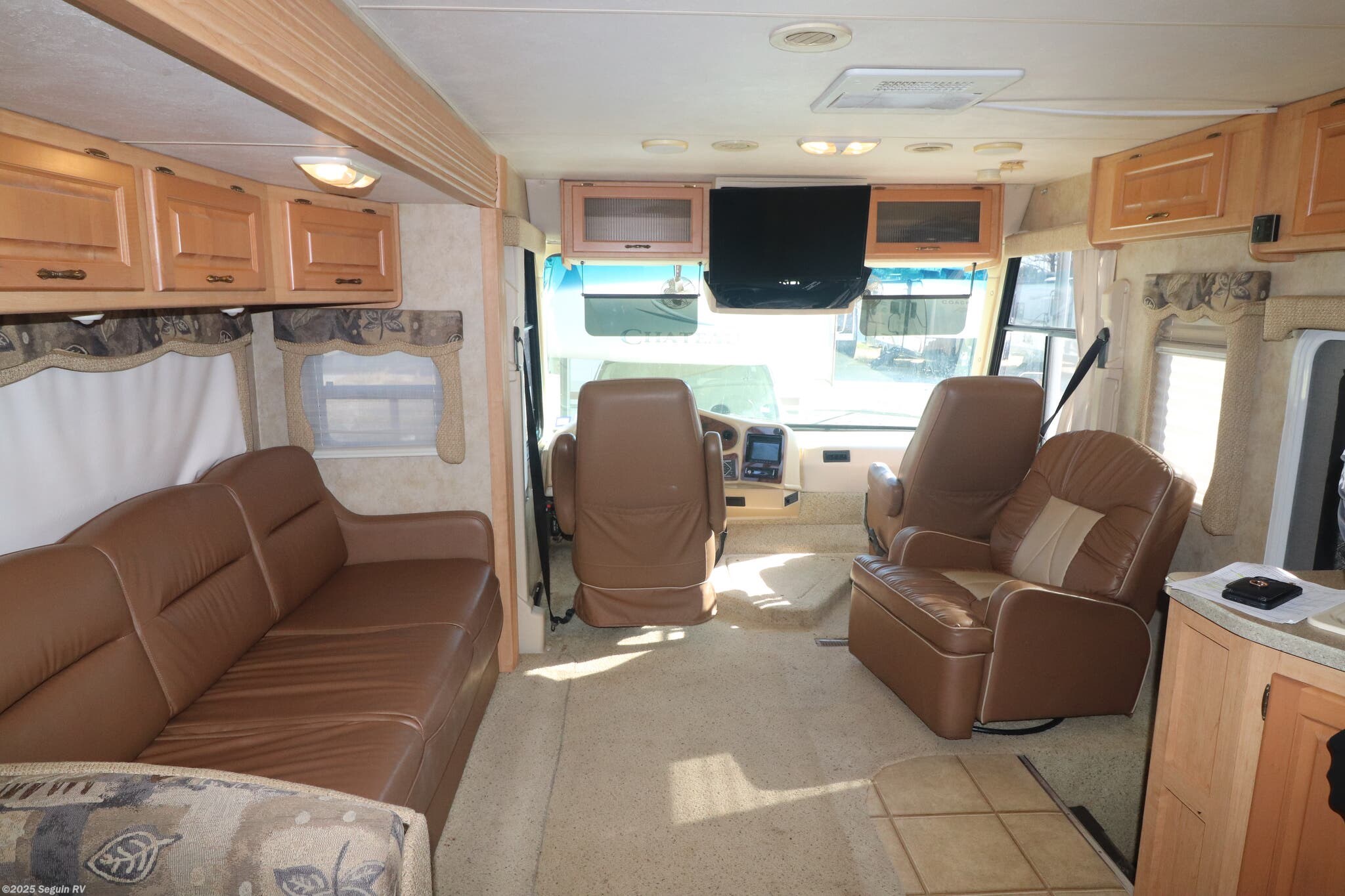 Contact us now about this 2008 Damon Daybreak 3276! 2008 Daybreak 3276 by Damon from Seguin RV in Seguin, Texas