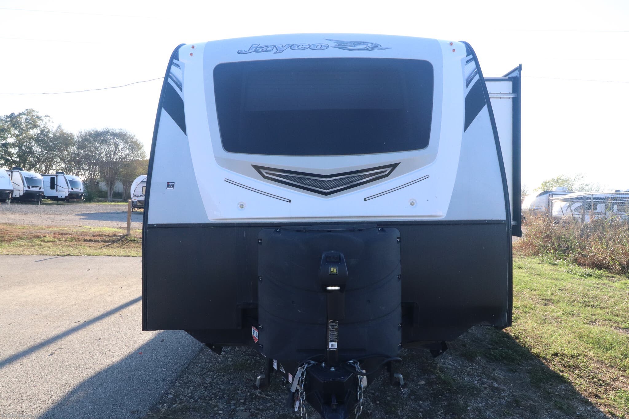 Call now about this 2020 Jayco White Hawk 32BHS! 2020 Jayco White Hawk 32BHS - Used Travel Trailer For Sale by Seguin RV in Seguin, Texas features Stove Top Burner, Theater Seating, Oven, CO Detector, Stereo System