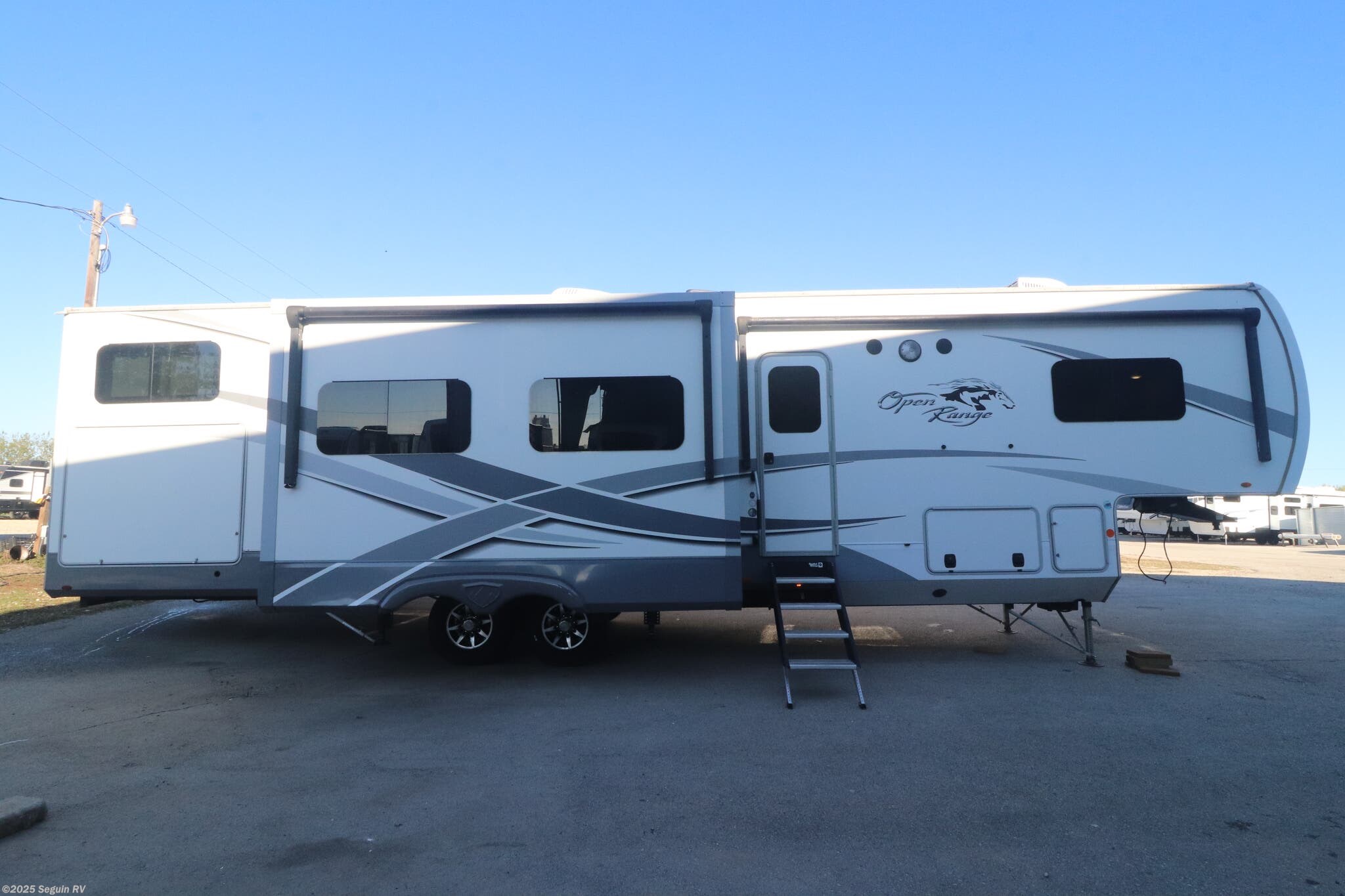 Used 2019 Highland Ridge Open Range 374BHS available in Seguin, Texas