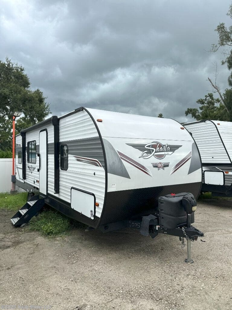 Email now about this 2022 Shasta 25RS! Used 2022 Shasta 25RS available in Gibsonton, Florida
