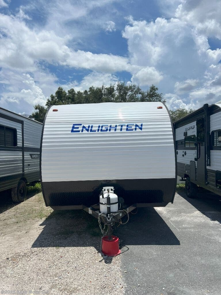 Contact us now about this 2022 Gulf Stream Enlighten 18BH! 2022 Enlighten 18BH by Gulf Stream from Kaab Motor LLC in Gibsonton, Florida