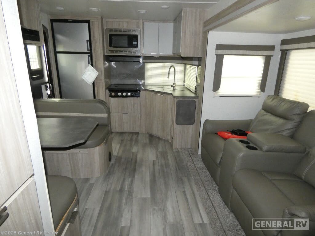 Call now about this 2021 Winnebago Minnie 2529RG! 2021 Winnebago Minnie 2529RG - Used Travel Trailer For Sale by General RV Center in South Weber, Utah