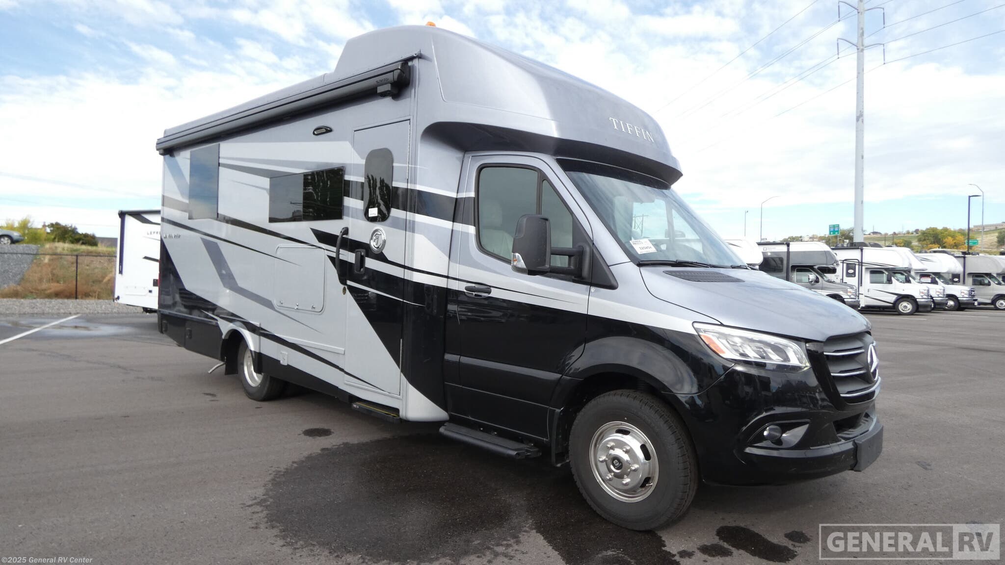 Email now about this 2026 Tiffin Wayfarer 25XPW! New 2026 Tiffin Wayfarer 25XPW available in South Weber, Utah