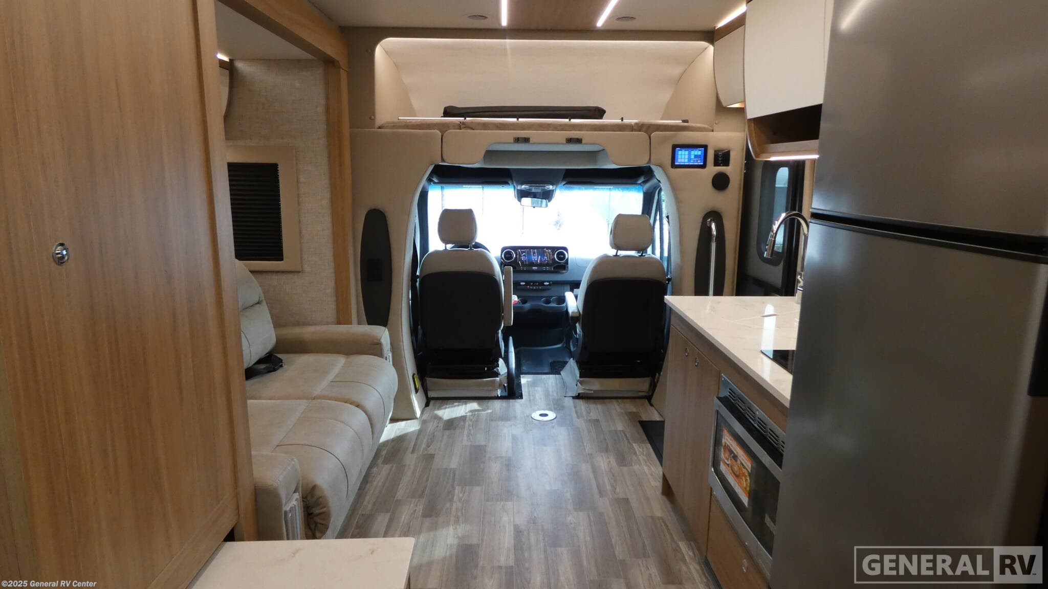New 2026 Tiffin Wayfarer 25XPW available in South Weber, Utah