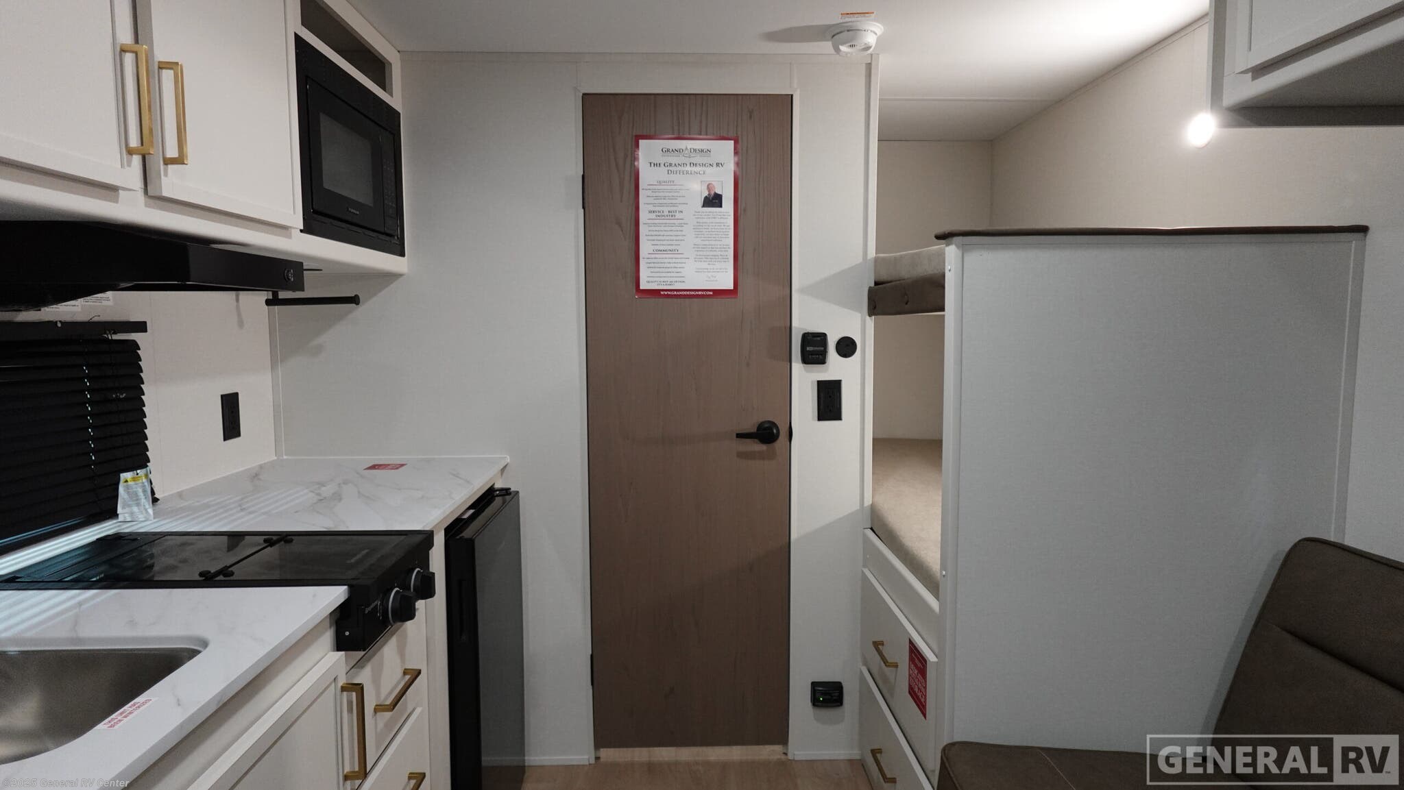 Call now about this 2026 Grand Design Transcend One 151BH! 2026 Grand Design Transcend One 151BH - New Travel Trailer For Sale by General RV Center in South Weber, Utah