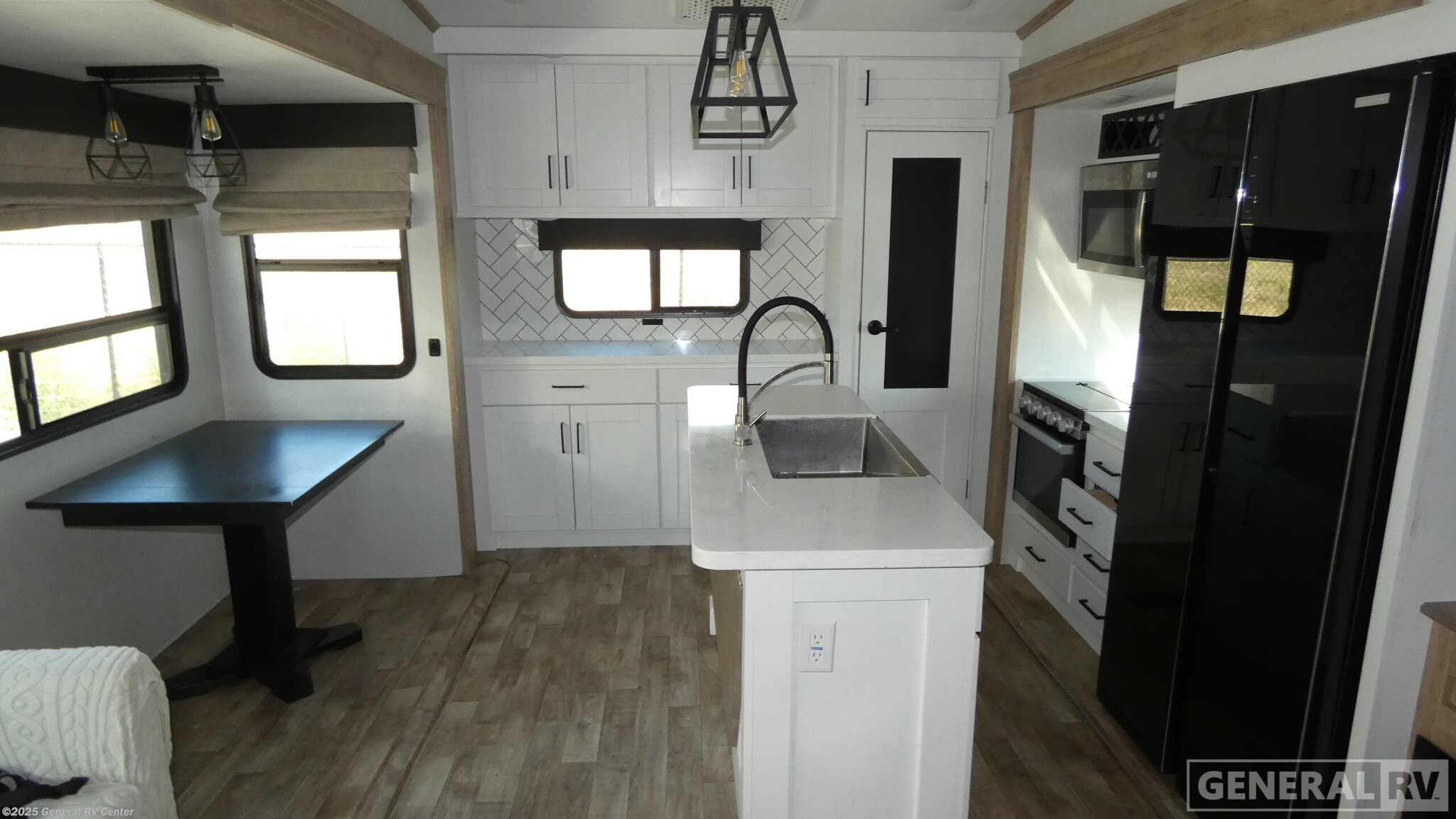 Call now about this 2023 Keystone Arcadia 3550MB! 2023 Keystone Arcadia 3550MB - Used Fifth Wheel For Sale by General RV Center in South Weber, Utah