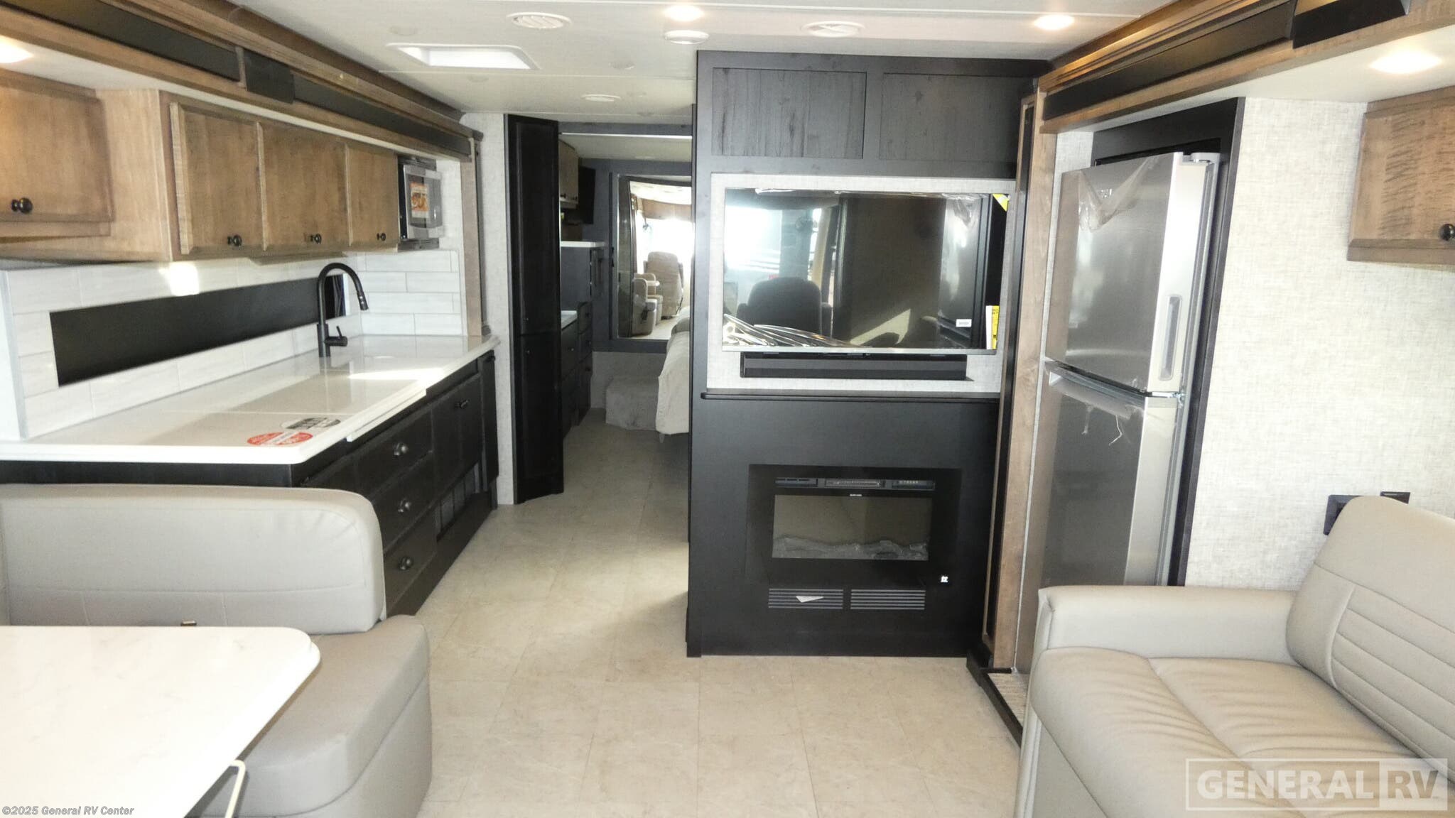 Call now about this 2026 Tiffin Allegro Breeze 33BR! 2026 Tiffin Allegro Breeze 33BR - New Class A For Sale by General RV Center in South Weber, Utah