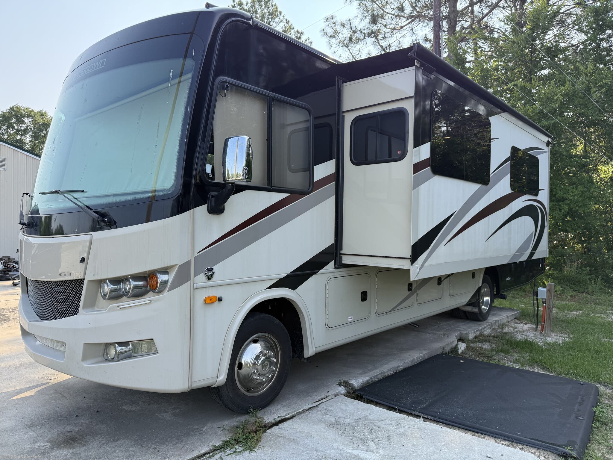 Contact us now about this 2019 Forest River Georgetown 5 Series GT5 31L5! 2019 Georgetown 5 Series GT5 31L5 by Forest River from ARVforSale in Summerville, South Carolina