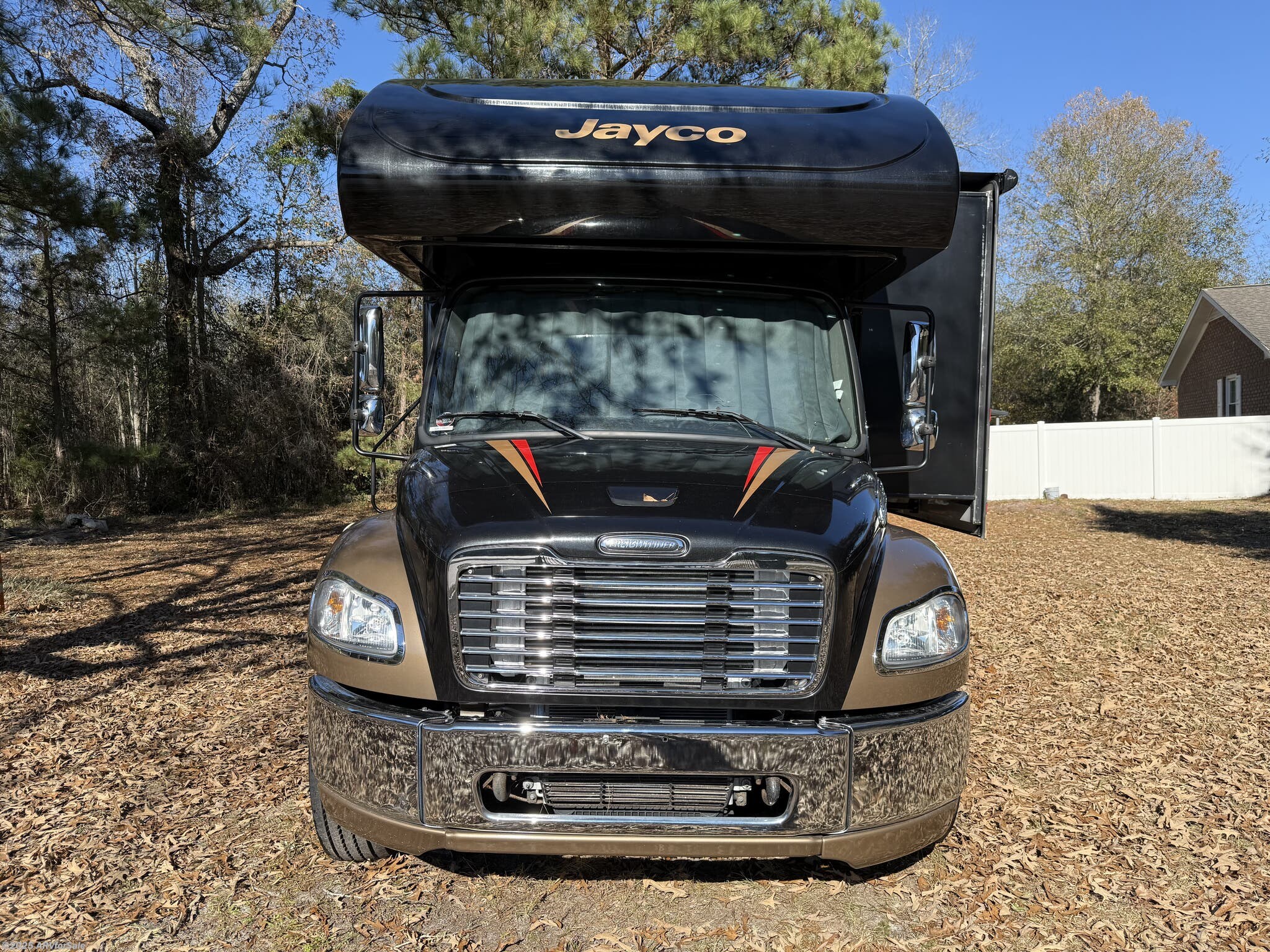 Call now about this 2019 Jayco Seneca 37K! 2019 Jayco Seneca 37K - Used Class C For Sale by ARVforSale in Summerville, South Carolina features Leveling Jacks, Oven, Propane, Toilet, Smart TV