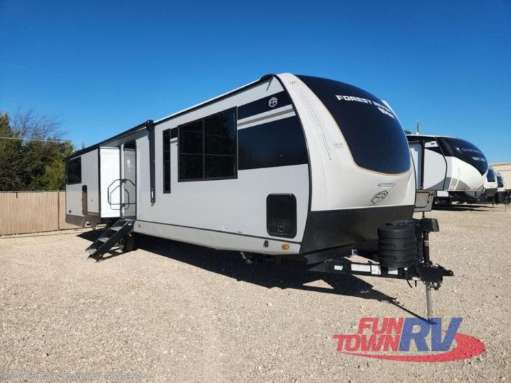 Email now about this 2025 Forest River Vibe 3400XL! New 2025 Forest River Vibe 3400XL available in Bryant, Arkansas