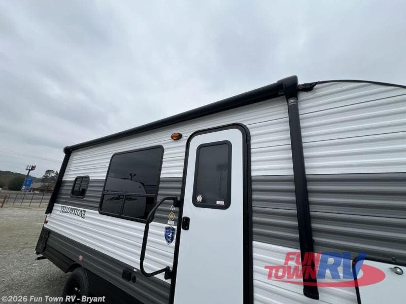 Contact us now about this 2026 Gulf Stream Yellowstone Classic 199RK! 2026 Yellowstone Classic 199RK by Gulf Stream from Fun Town RV - Bryant in Bryant, Arkansas