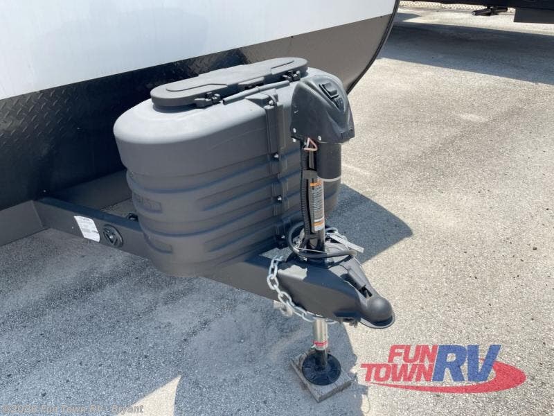 Contact us now about this 2025 Gulf Stream Yellowstone Classic 26BHG! 2025 Yellowstone Classic 26BHG by Gulf Stream from Fun Town RV - Bryant in Bryant, Arkansas