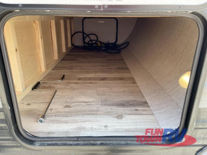 New 2025 Gulf Stream Yellowstone Classic 26BHG available in Bryant, Arkansas